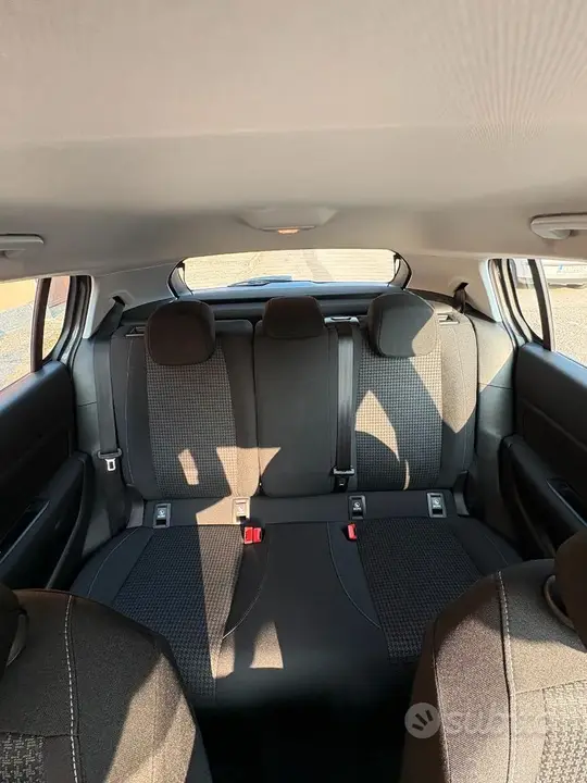 Peugeot 308 2021 photo 4