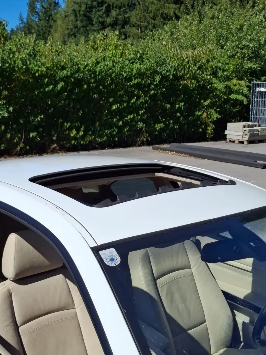 BMW 3 Series 2007 photo 2
