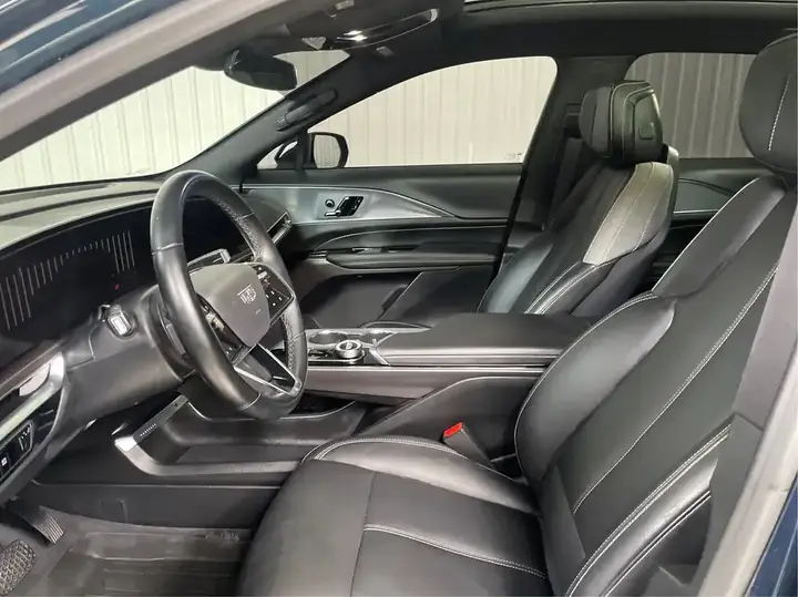 Cadillac Lyriq 2024 photo 3