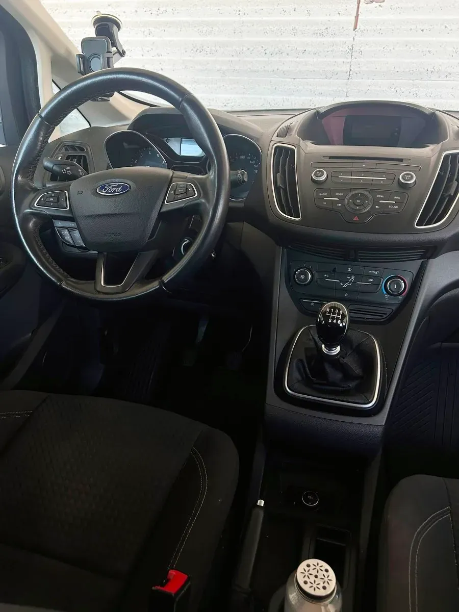 Ford C-Max 2015 photo 3