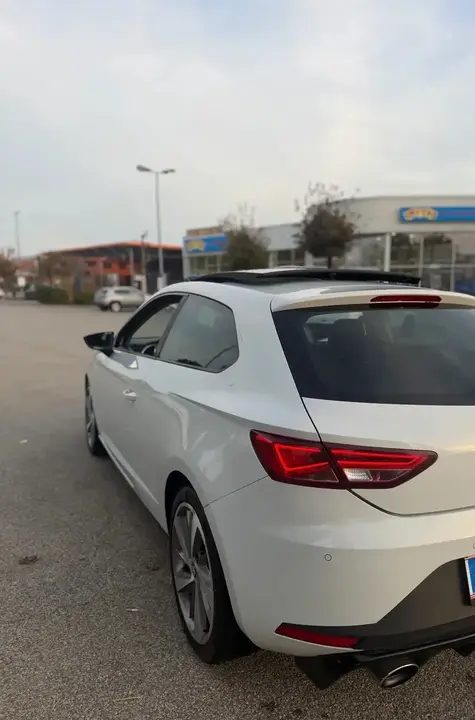 Seat Leon 2013 photo 2