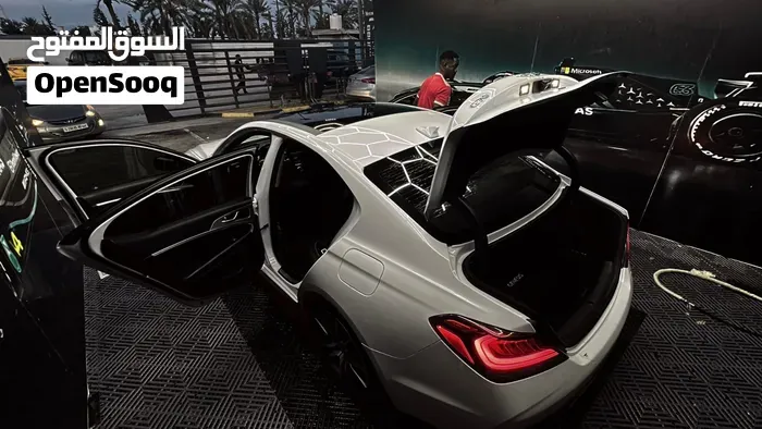 Genesis G70 2020 photo 2