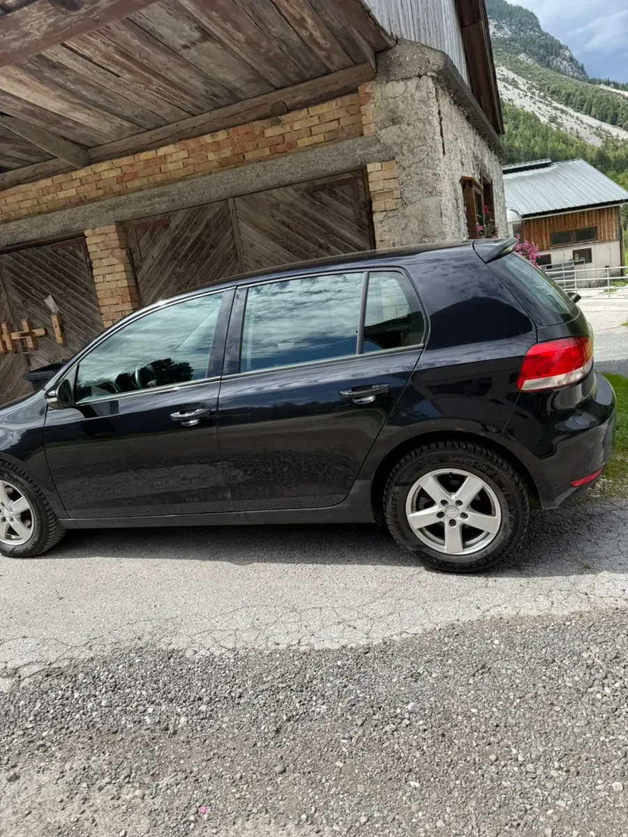 Volkswagen Golf 2009 photo 3