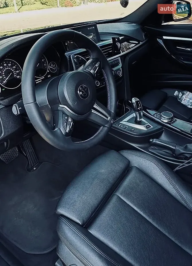 BMW 3 Series 2018 photo 4