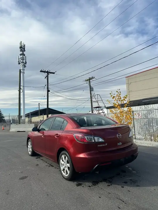 Mazda 3 2011 photo 3