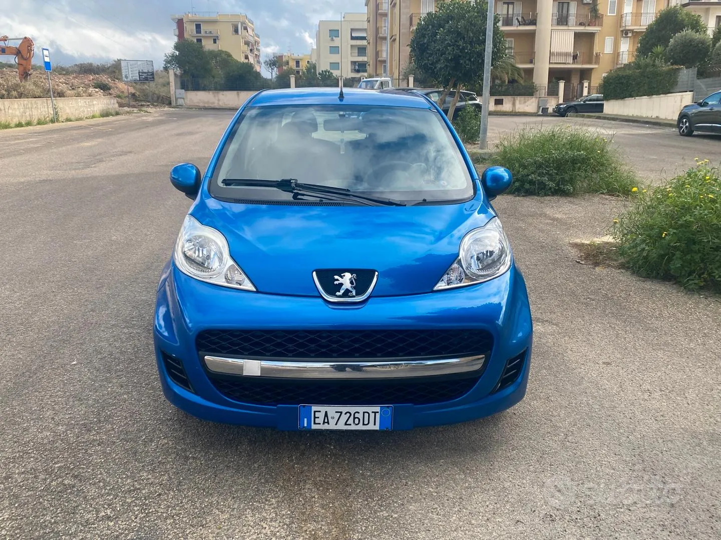 Peugeot 107 2010 photo 2