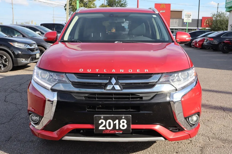 Mitsubishi Outlander 2018 photo 2