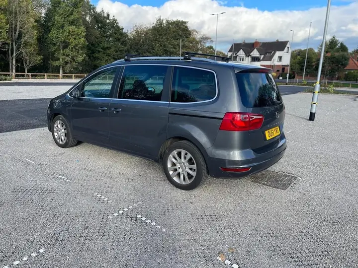 Seat Alhambra 2011 photo 4