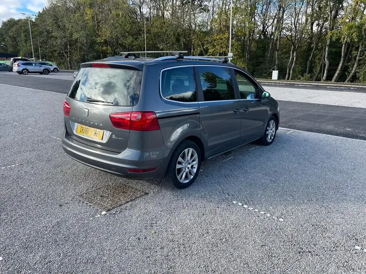 Seat Alhambra 2011 photo 3