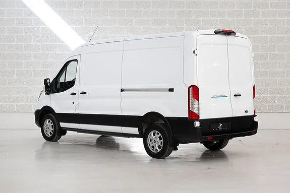 Ford Transit 2022 photo 4