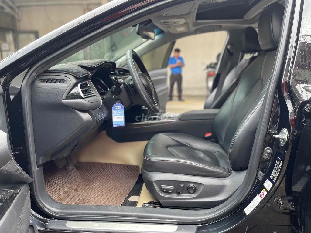 Toyota Camry 2020 photo 4