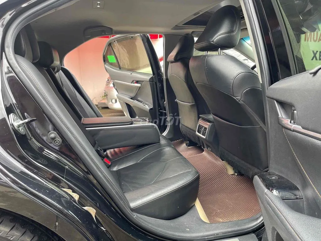 Toyota Camry 2020 photo 2