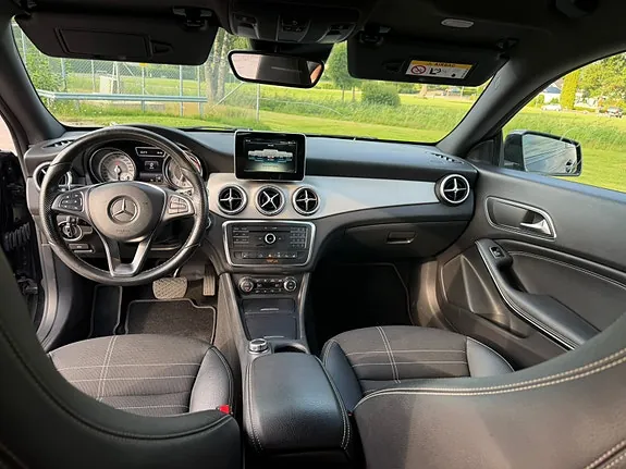 Mercedes-Benz Cla200 2015 photo 4