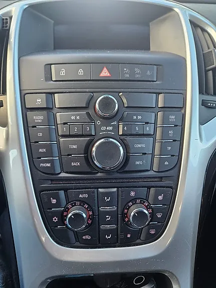 Opel Astra 2012 photo 4