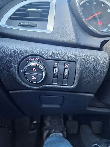 Opel Astra 2012 photo 3