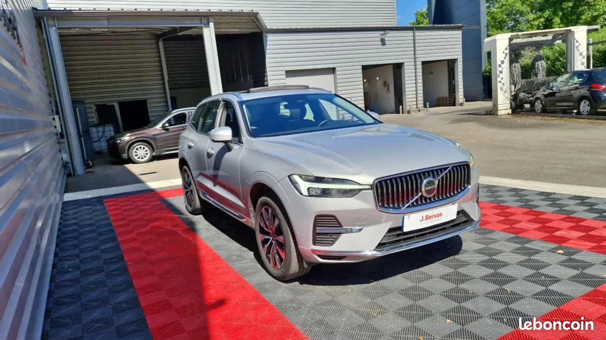 Volvo Xc60 2023 photo 3