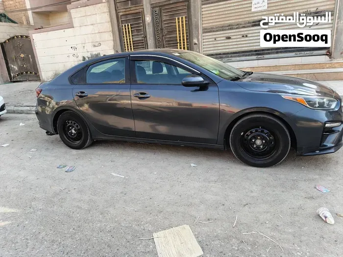 Kia Forte 2020 photo 2