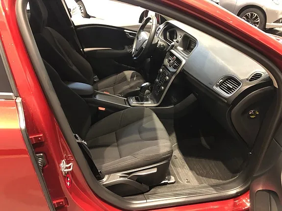 Volvo V40 2016 photo 5