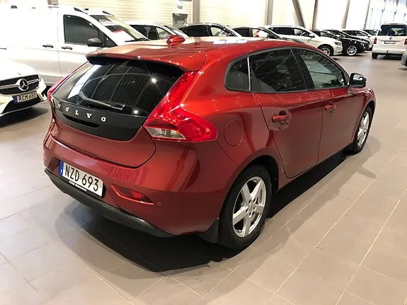 Volvo V40 2016 photo 3