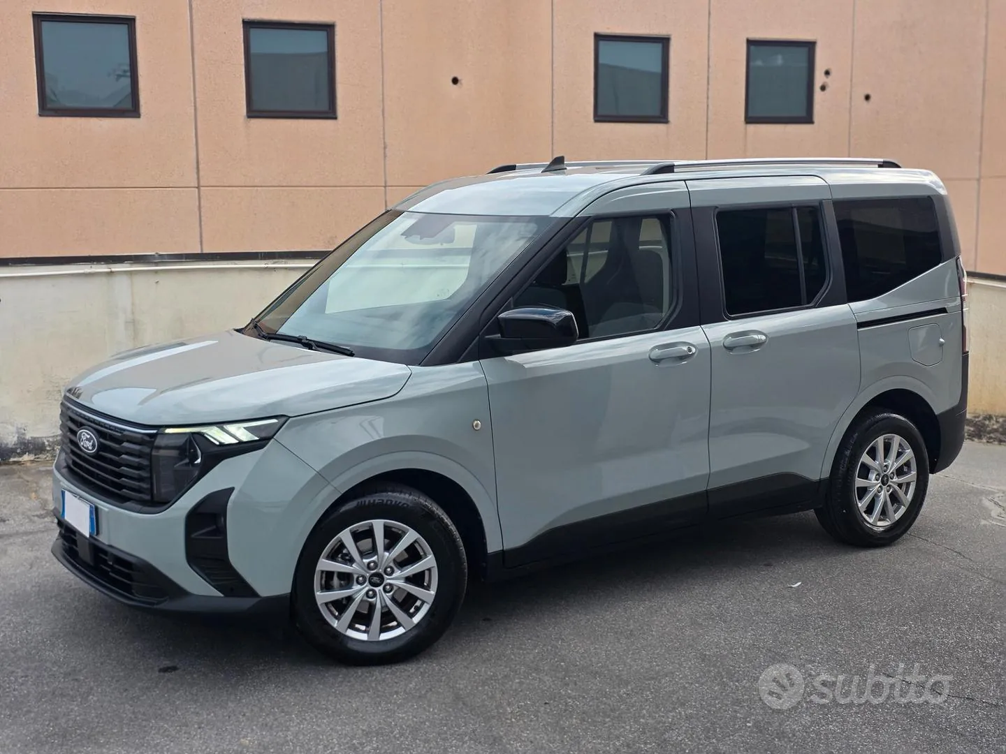 Ford Tourneo Courier 2024 photo 4