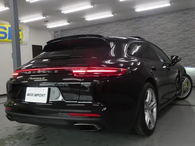 Porsche Panamera 2019 photo 2