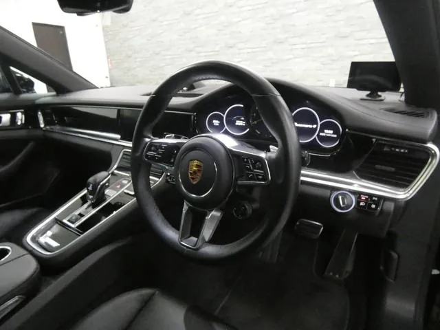 Porsche Panamera 2019 photo 5