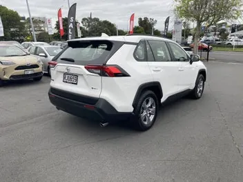 Toyota Rav4 2025 photo 3