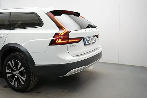 Volvo V90 Cross Country 2021 photo 3