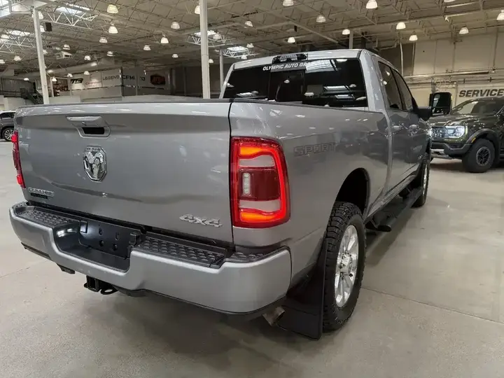 Ram 2500 Crew Cab 2023 photo 4