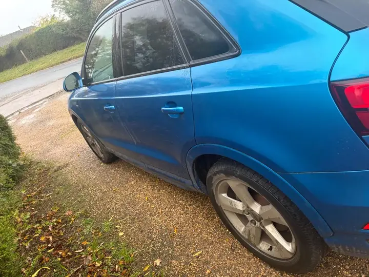 Audi Q3 2015 photo 4
