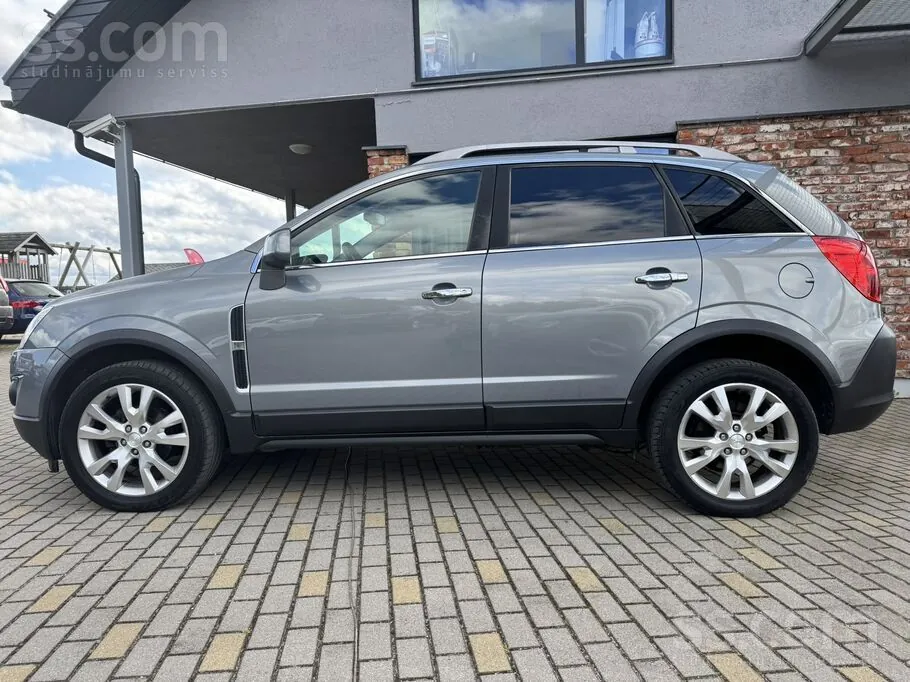 Opel Antara 2011 photo 2