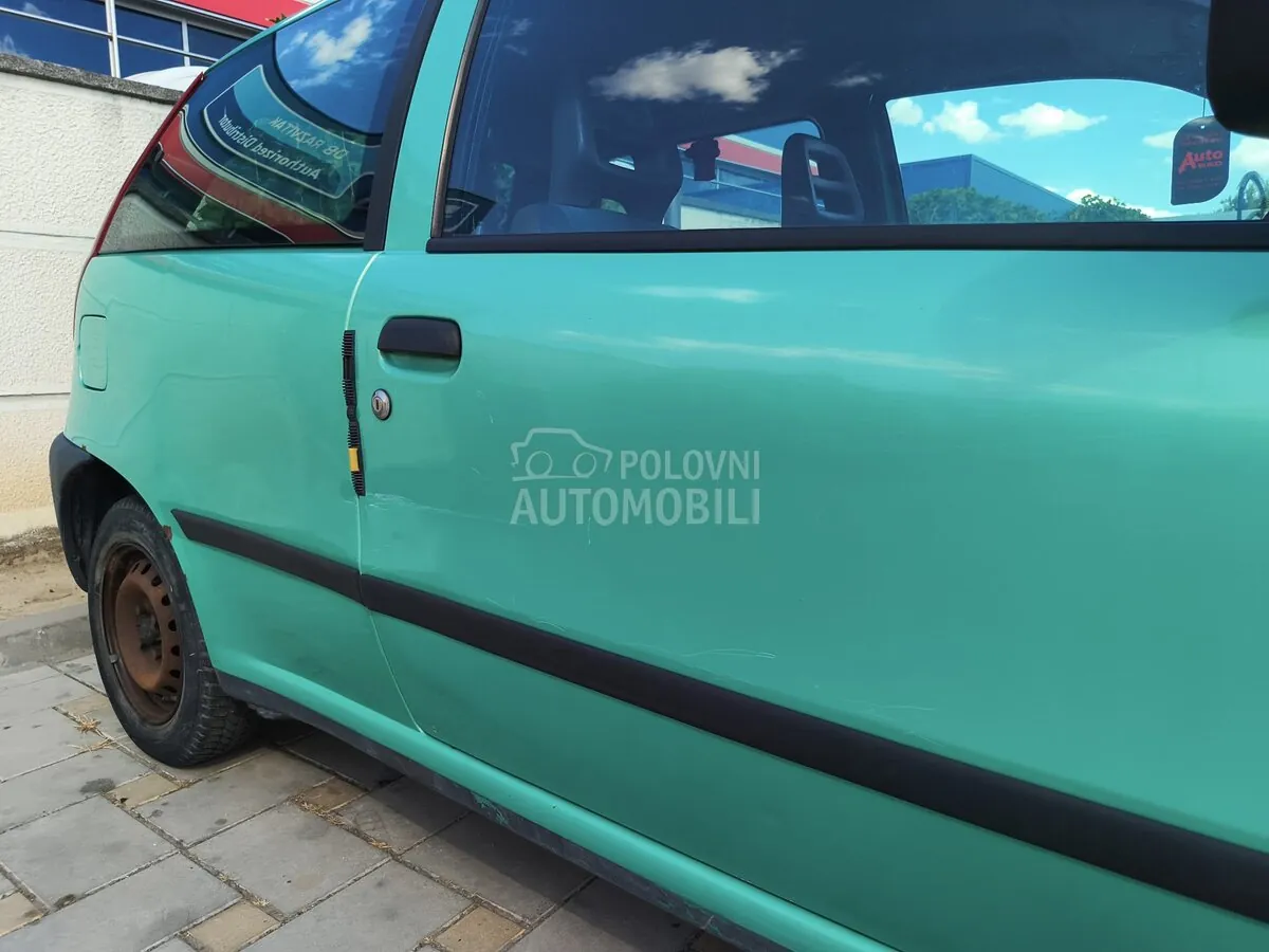 Fiat Punto 1998 photo 4