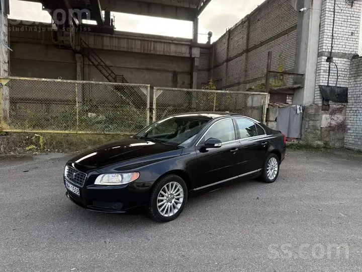 Volvo S80
