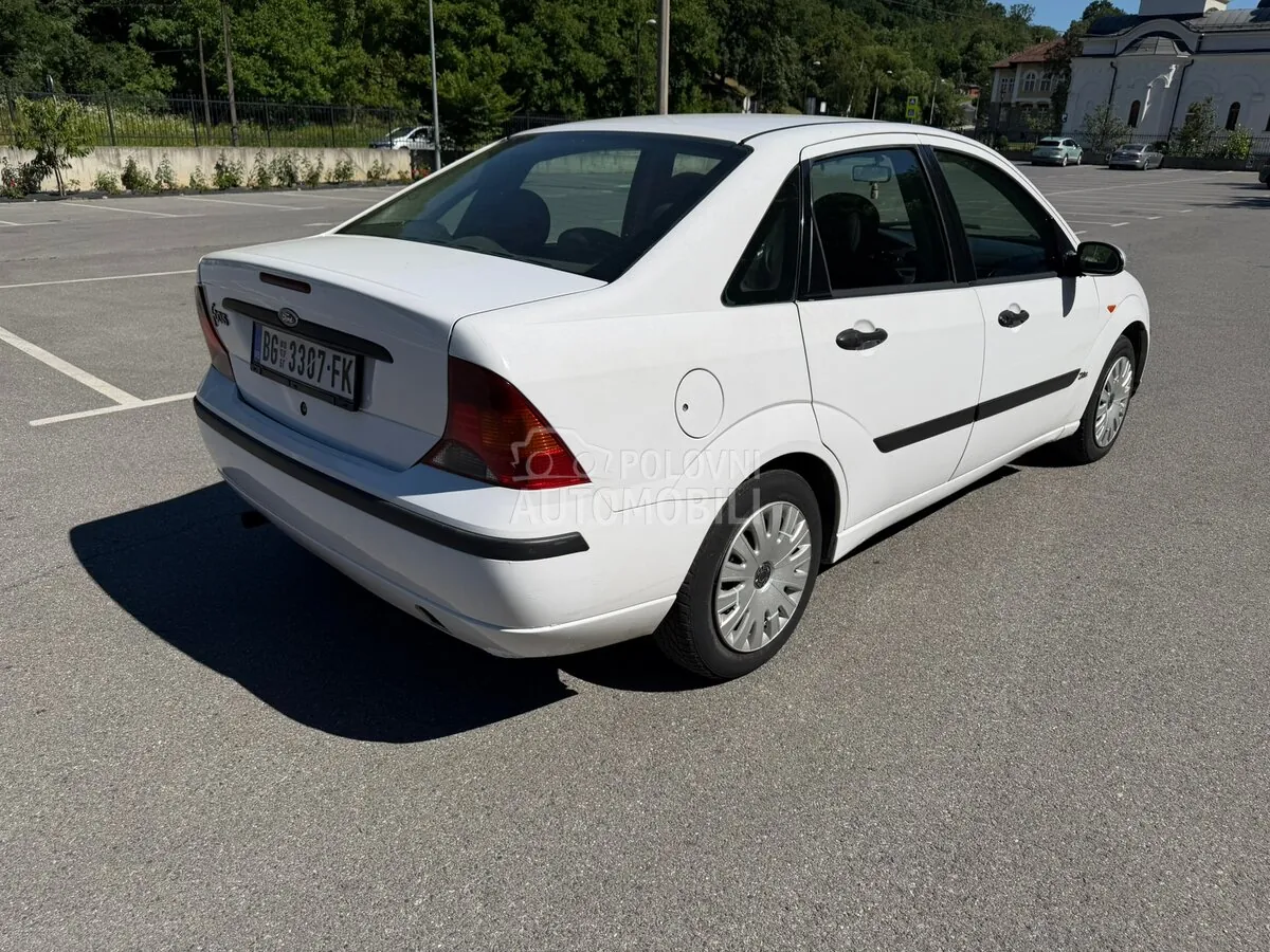 Ford Focus 2004 photo 4
