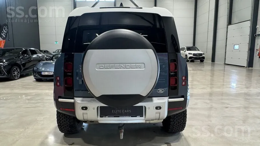 Land Rover Defender 2021 photo 4