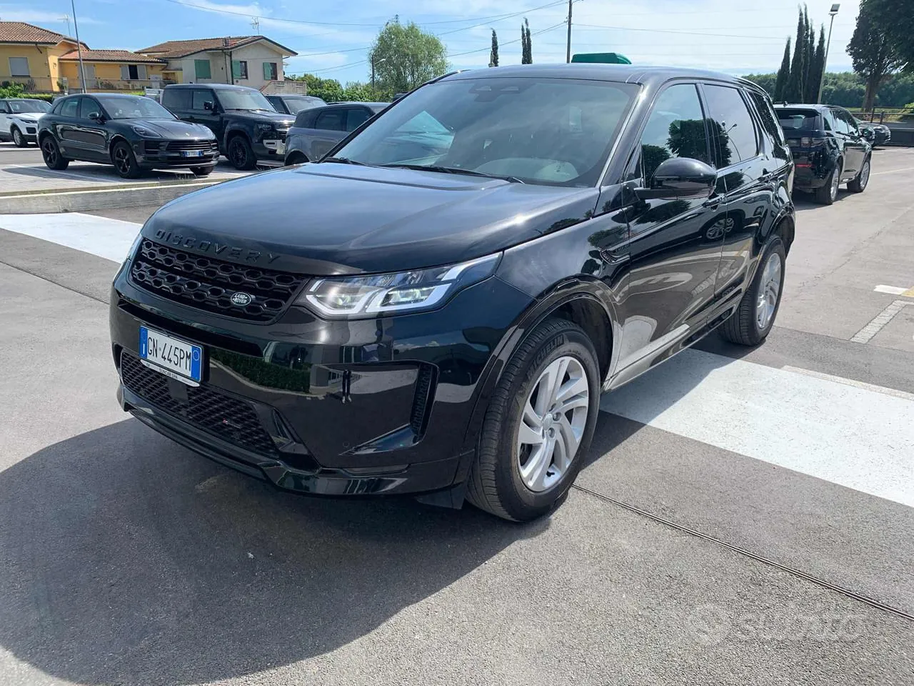 Land Rover Discovery Sport 2023 photo 4