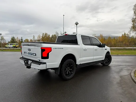 Ford F-150 2024 photo 3
