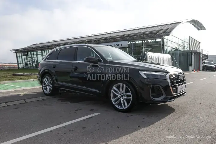 Audi Q7 2024 photo 3