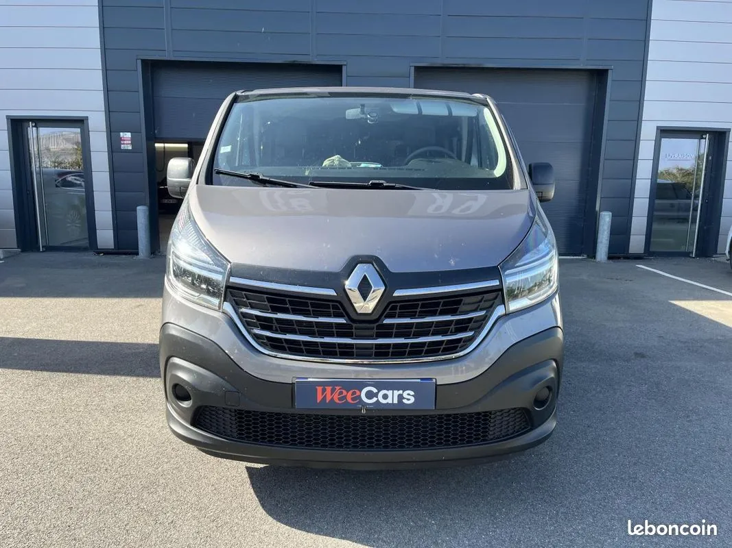 Renault Trafic 2019 photo 2