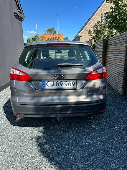 Ford Focus 2012 photo 4