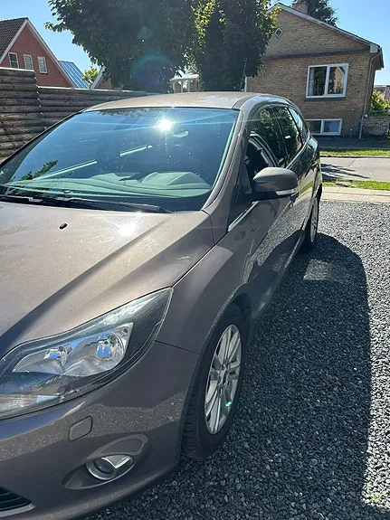 Ford Focus 2012 photo 3