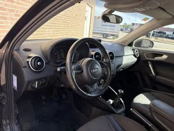 Audi A1 2011 photo 3