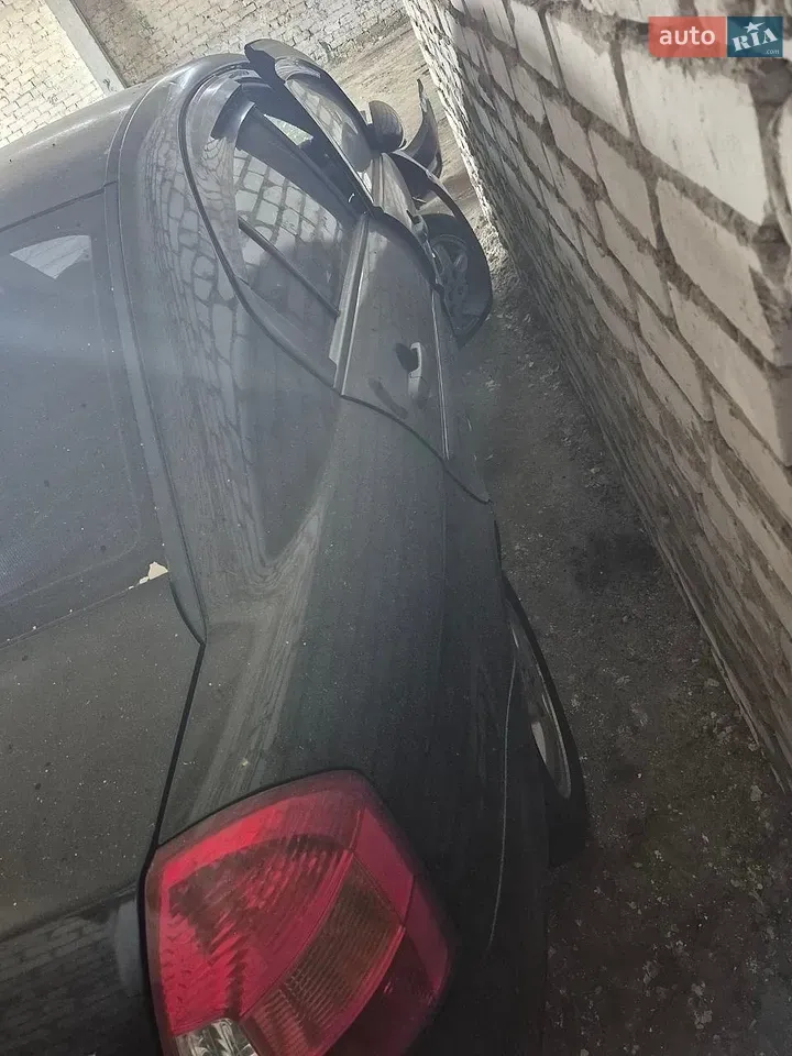 Hyundai Accent 2008 photo 4