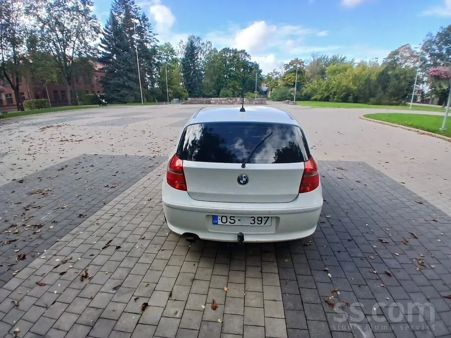 BMW 118D 2010 photo 5