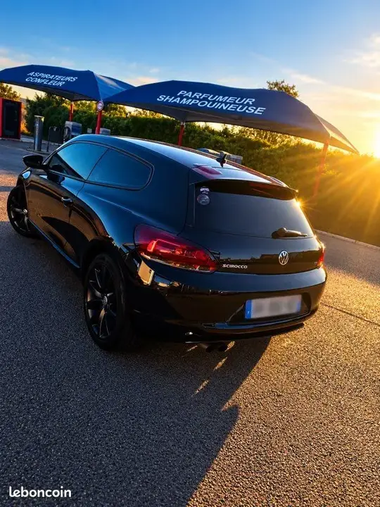 Volkswagen Scirocco 2011 photo 2