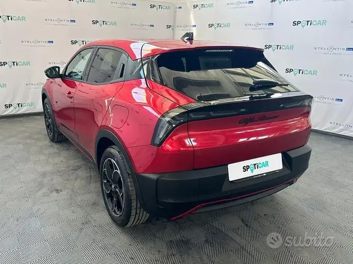 Alfa Romeo Junior 2025 photo 3