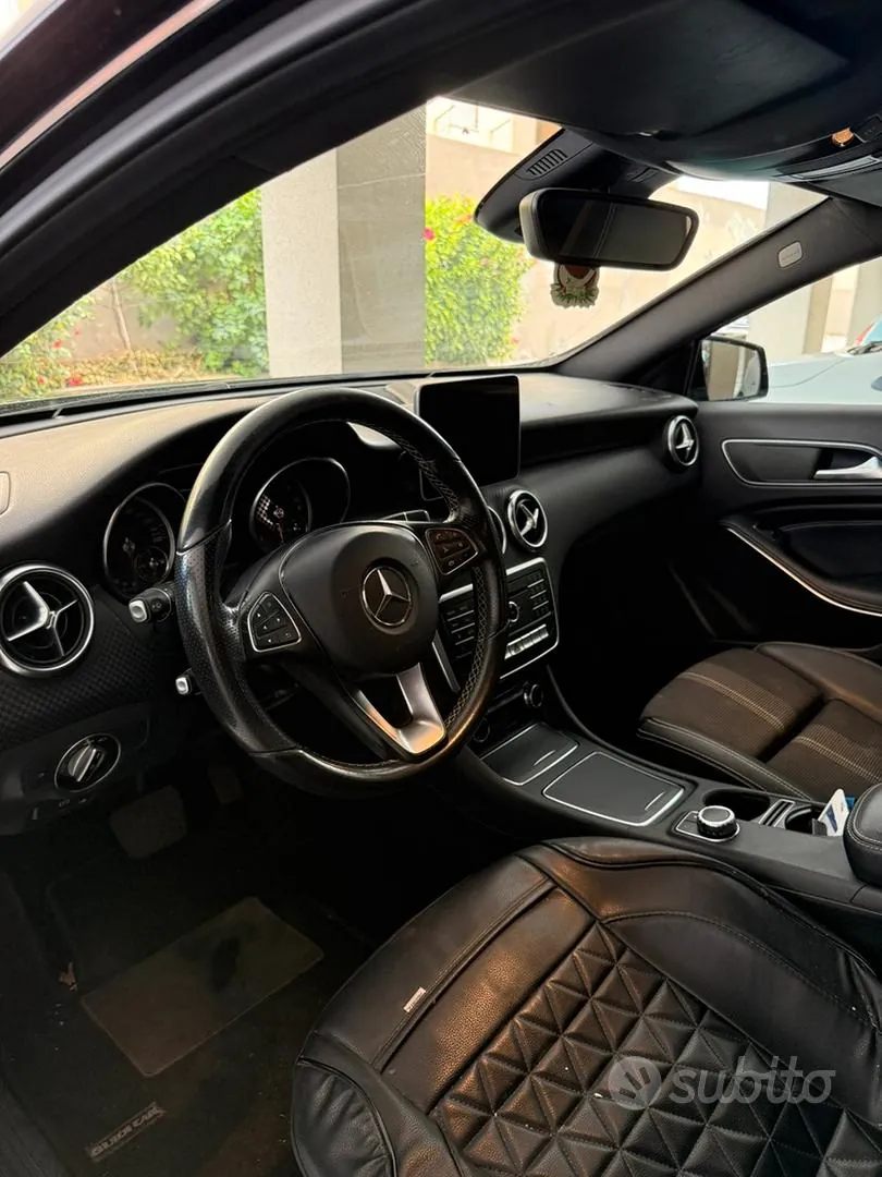 Mercedes-Benz A-Class 2017 photo 3