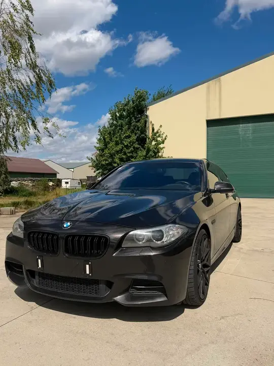 BMW 5 Series 2015 photo 2