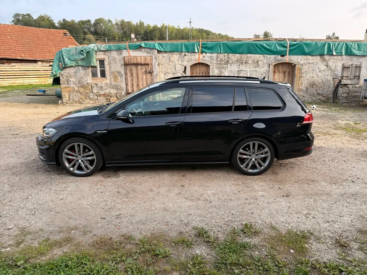 Volkswagen Golf 2017 photo 2