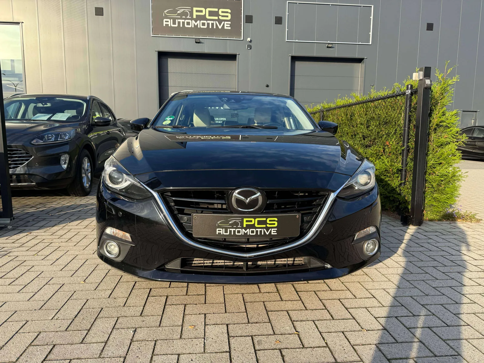 Mazda 3 2015 photo 2